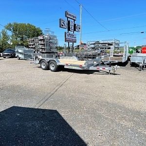 Remorque plateforme 81x12+2 2x5200 lbs car hauler galvanisé avec rampes Yves Chamberland